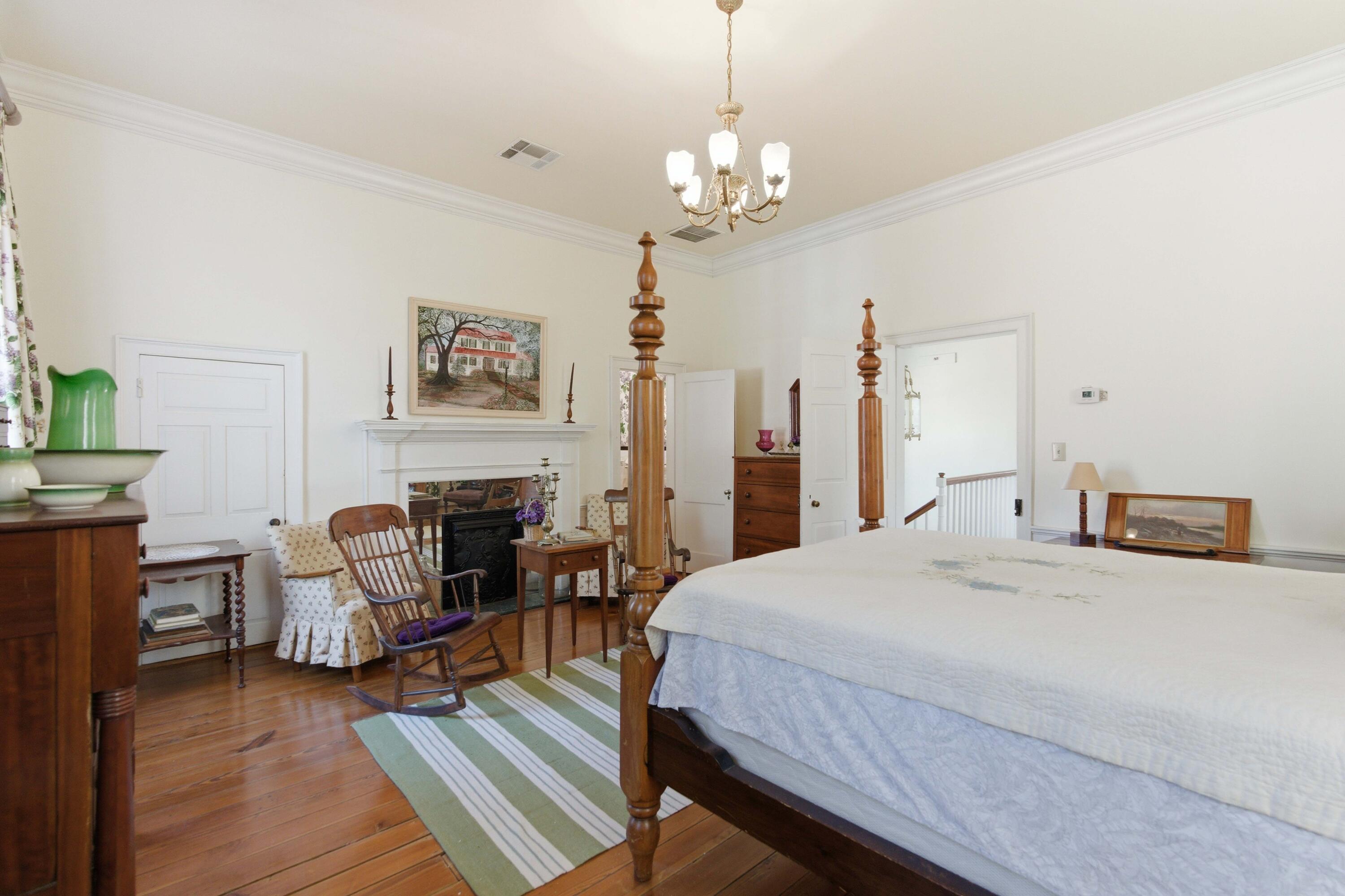 527 Wichman Street Walterboro, SC 29488 - Photo 47 of 107 20