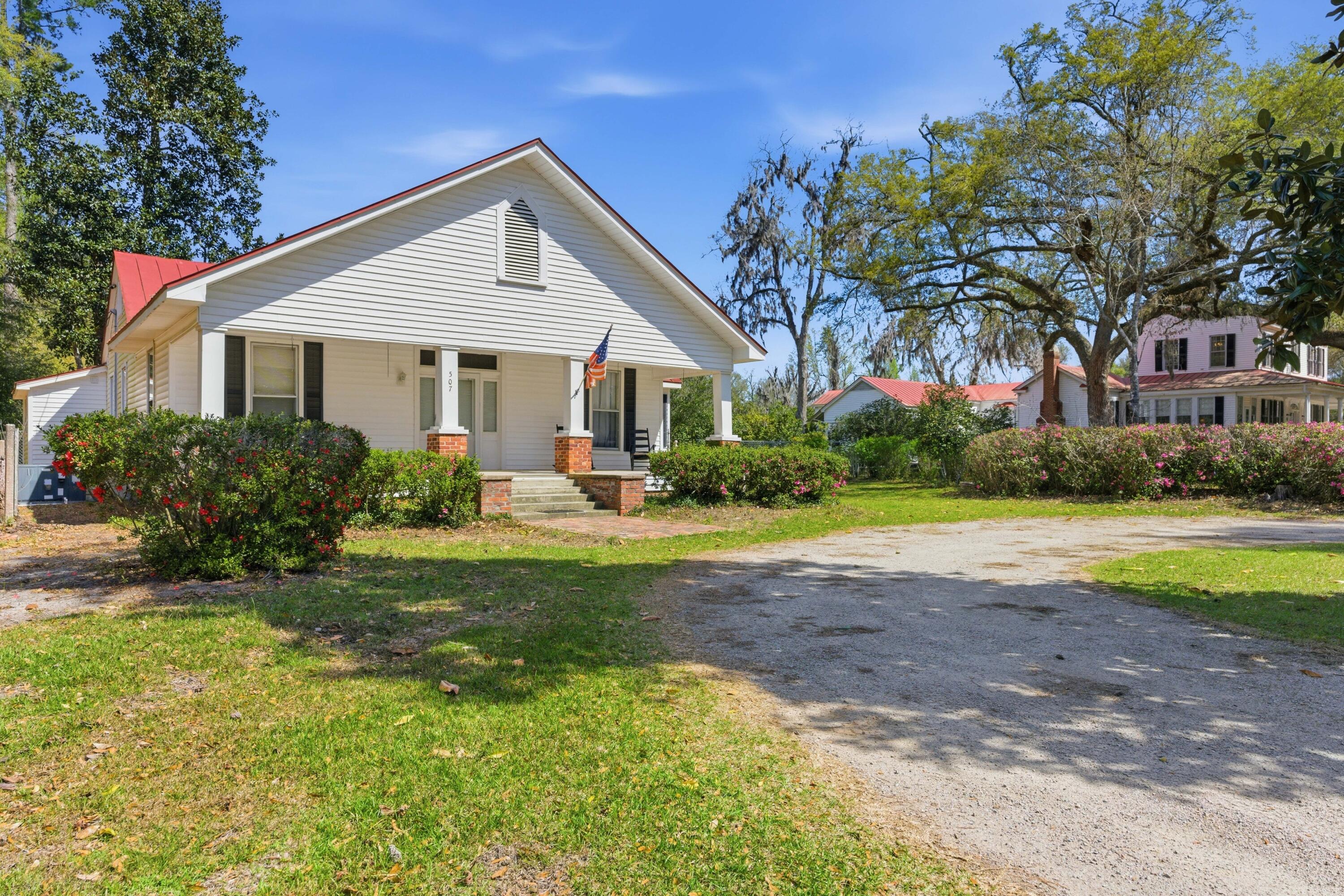 527 Wichman Street Walterboro, SC 29488 - Photo 57 of 107 92