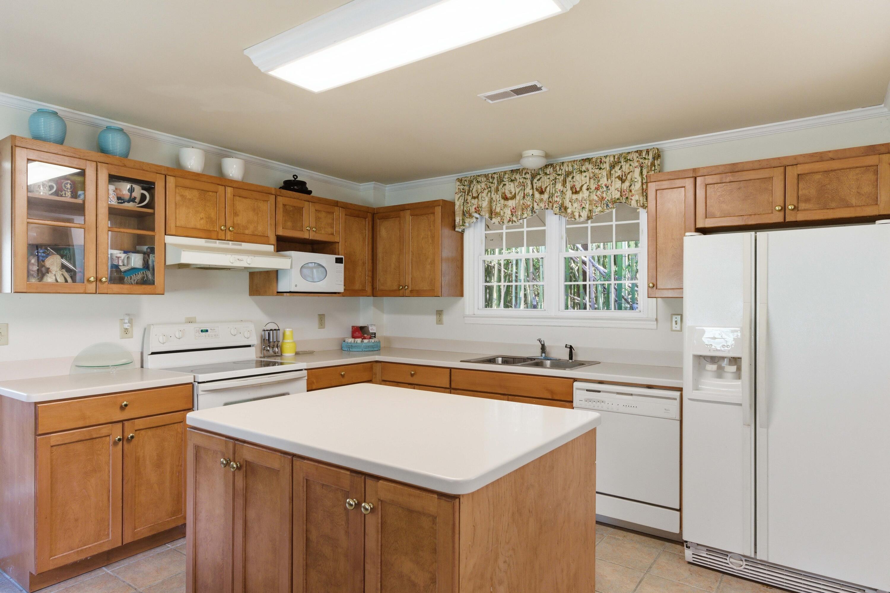527 Wichman Street Walterboro, SC 29488 - Photo 72 of 107 83