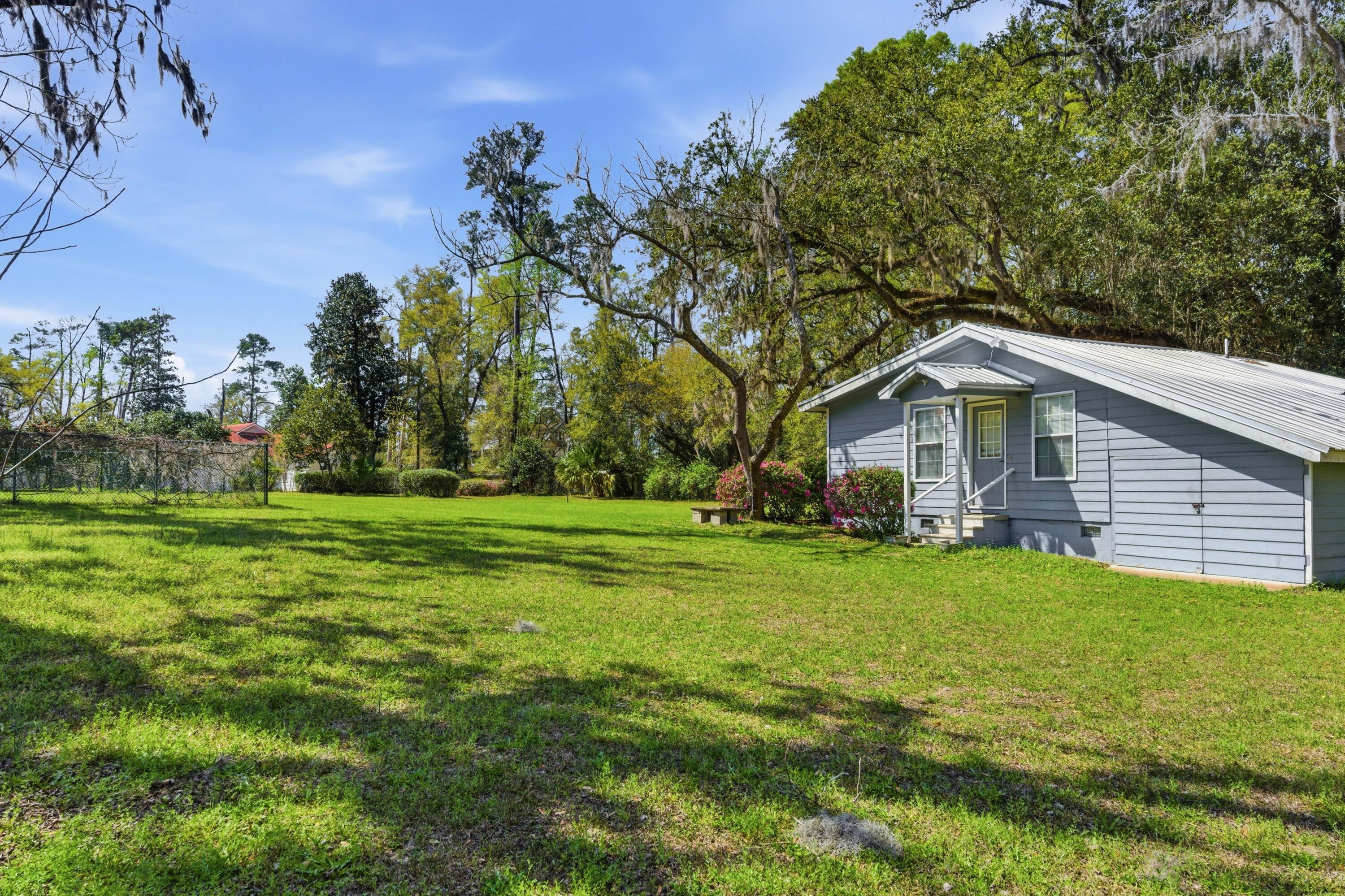 527 Wichman Street Walterboro, SC 29488 - Photo 84 of 107 89