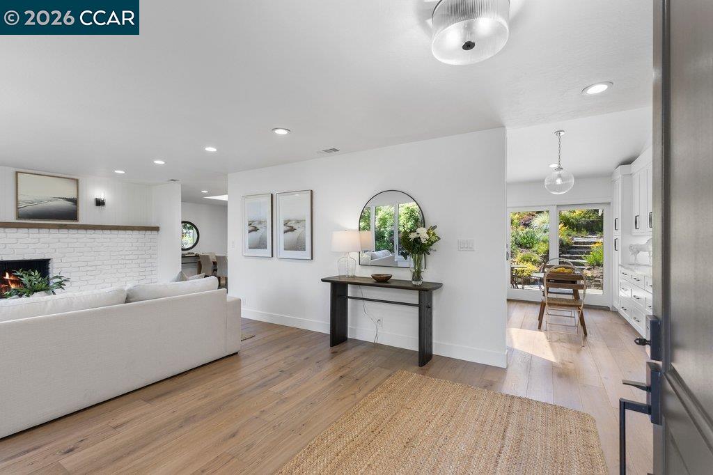 26 Rio Del Court Danville, CA 94526 - Photo 4 of 65