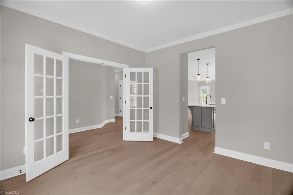 308 Grand Worth Way King, NC 27021 - Photo 5 of 25