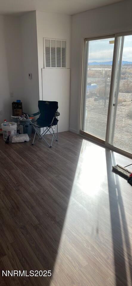 2725 East Fir Street Silver Springs, NV 89429 - Photo 52 of 56 a living room with furniture and a window