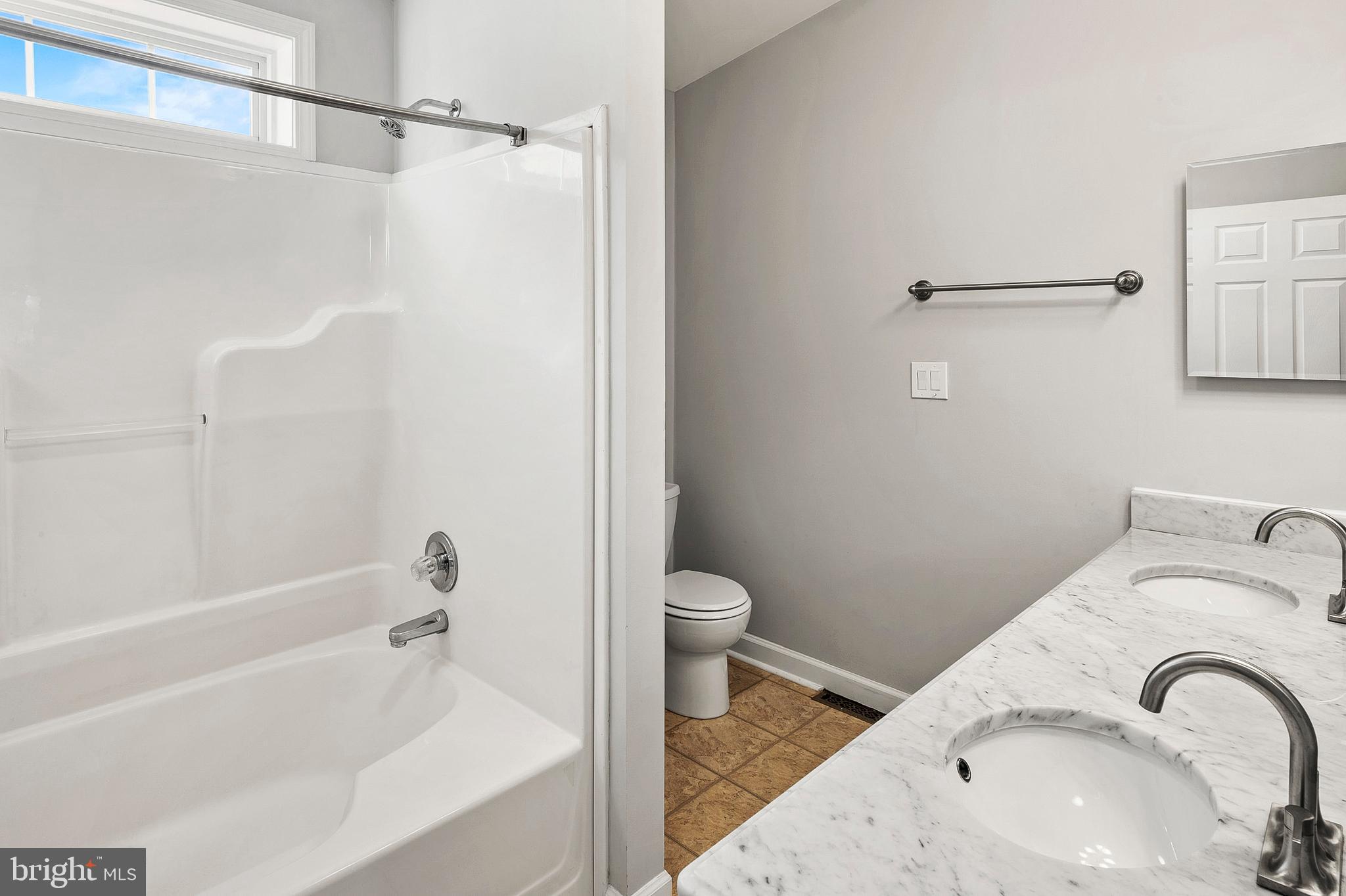 7300 Point Patience Way Elkridge, MD 21075 - Photo 12 of 28 Primary Bathroom