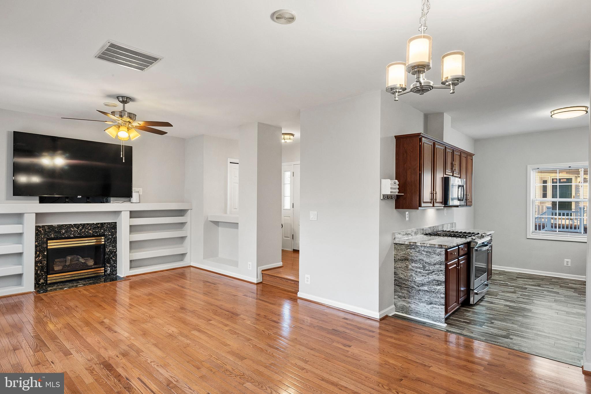 7300 Point Patience Way Elkridge, MD 21075 - Photo 5 of 28 Dining Living Room