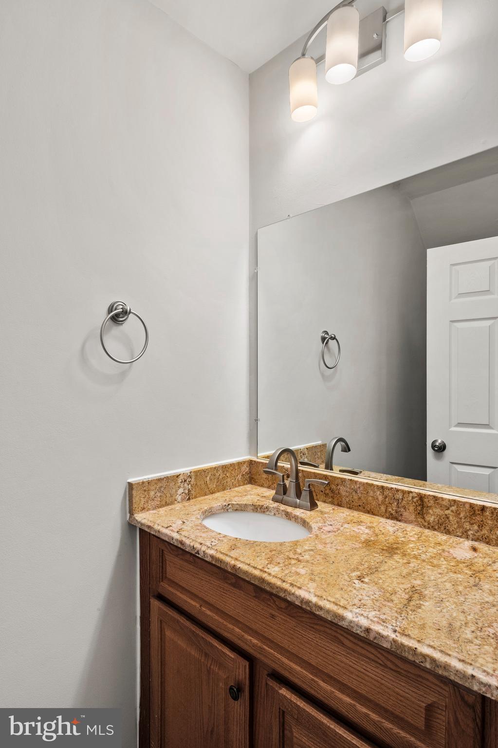 7300 Point Patience Way Elkridge, MD 21075 - Photo 9 of 28 Half Bathroom