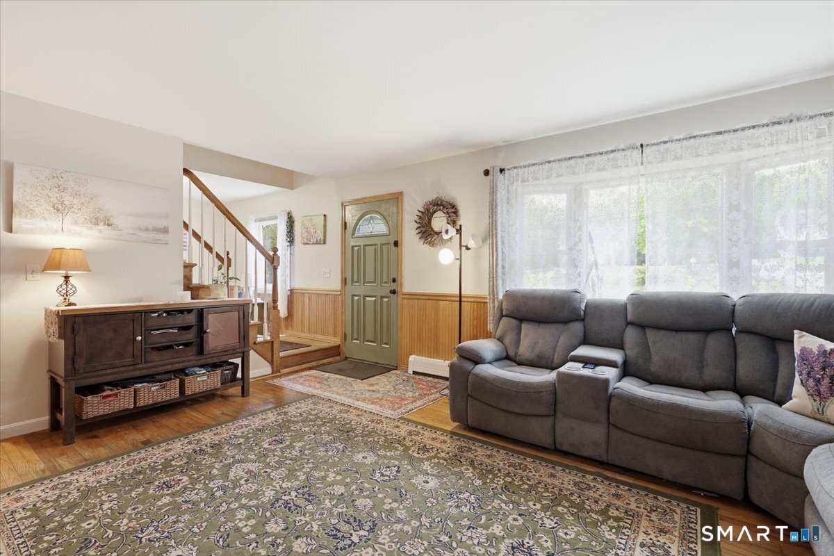 31 Iron Street Ledyard, CT 06339 - Photo 4 of 40