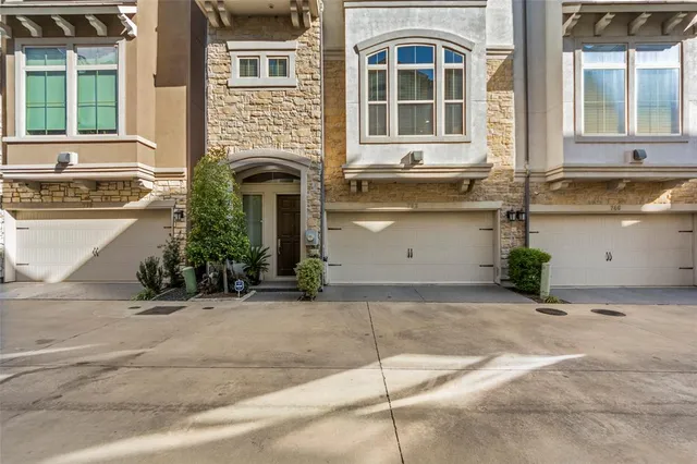 $3,600 | 762 Lacey Oaks Place, Dallas, TX 75204