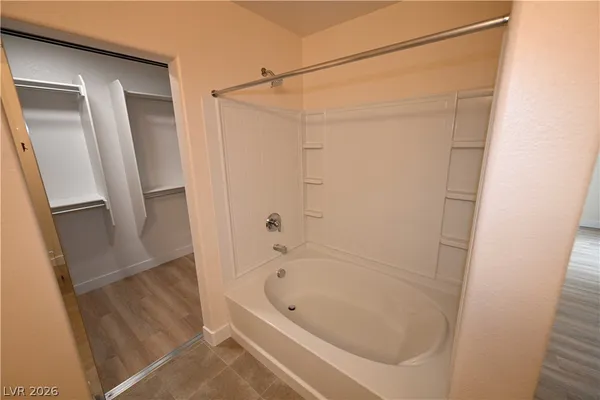 $2,200 | 9060 Pure Sapphire Court, Las Vegas, NV 89149