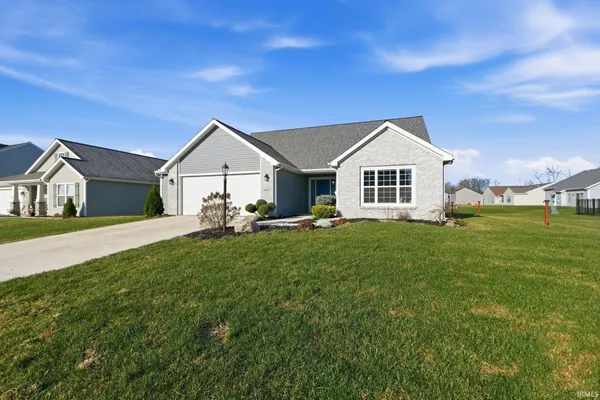 $349,900 | 14147 Futura Court, Fort Wayne, IN 46845