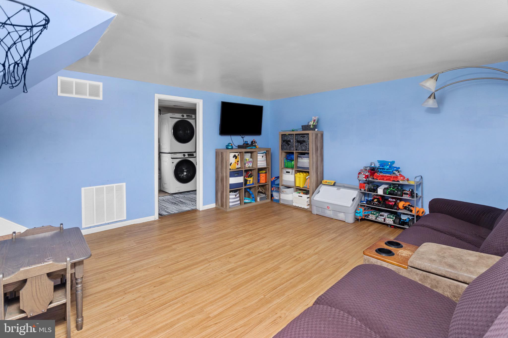 809 Woodlane Road Edgewater Park, NJ 08010 - Photo 16 of 30