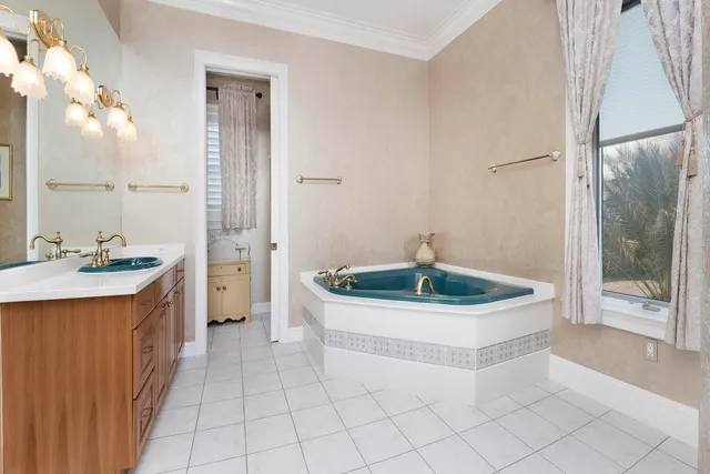 $4,500,000 | 1291 Laurel Court, Marco Island, FL 34145