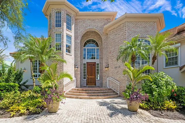 $4,500,000 | 1291 Laurel Court, Marco Island, FL 34145