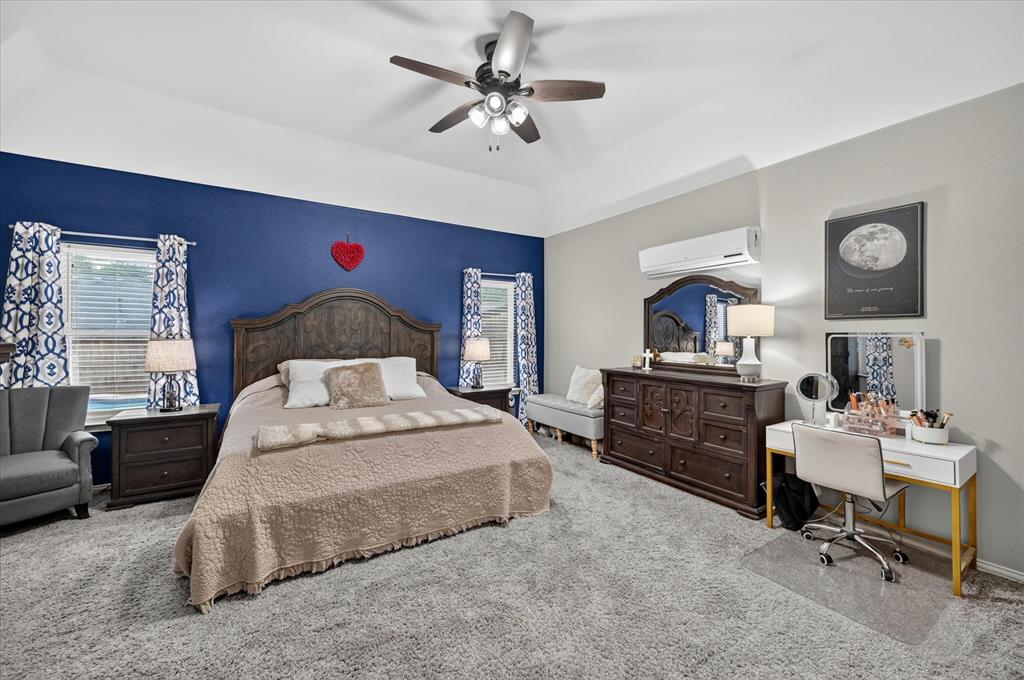 851 Bridle Path Burleson, TX 76028 - Photo 19 of 40