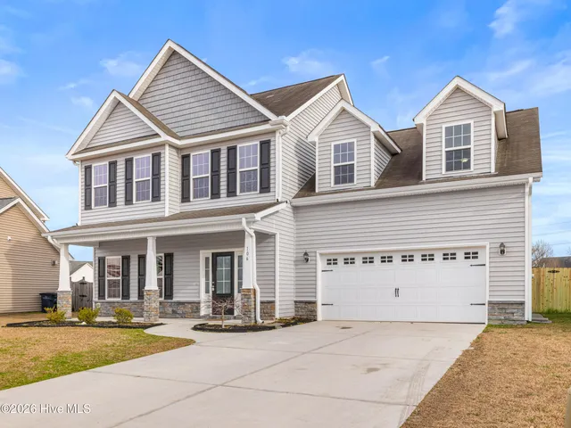 $2,100 | 106 Lincolnton Court, Jacksonville, NC 28540