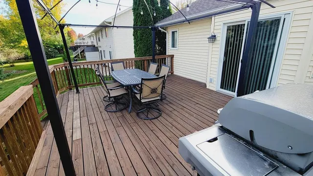 $2,700 | 2341 Ponds Way, Shakopee, MN 55379