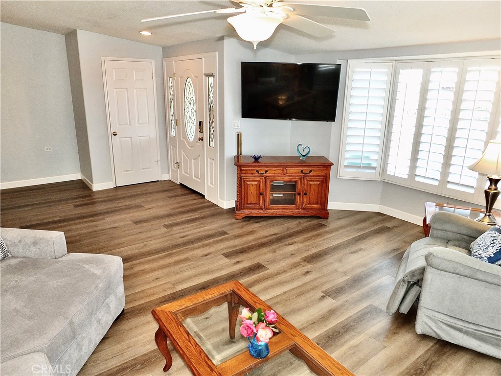 1560 Homewood Road, Unit 114L Seal Beach, CA 90740 - Photo 10 of 53