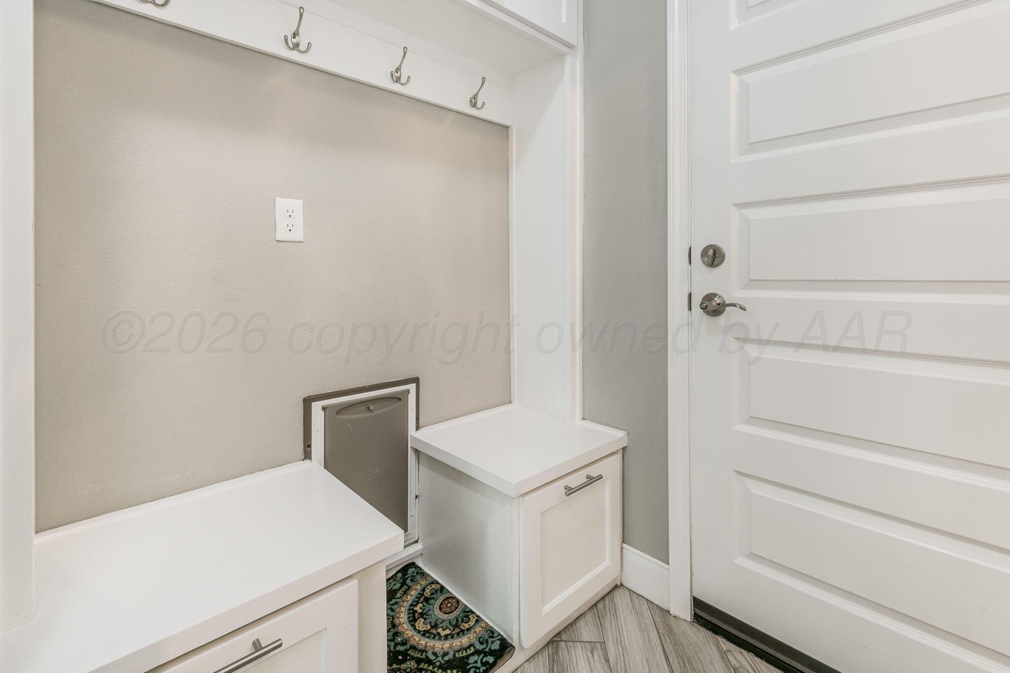 15351 Let It Be Amarillo, TX 79119 - Photo 24 of 47 Mudroom