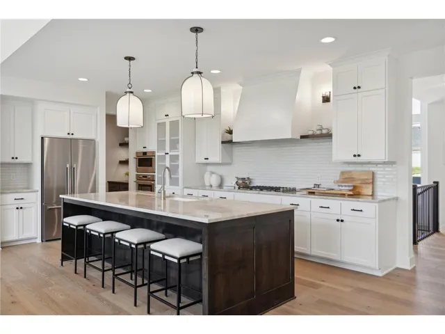 $1,675,000 | 25560 Smithtown Road, Shorewood, MN 55331