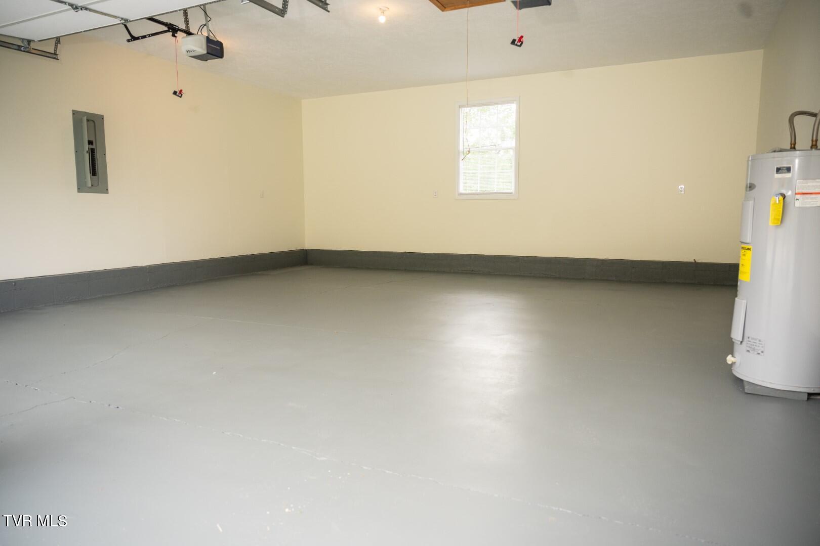 1466 Broad Street Elizabethton, TN 37643 - Photo 103 of 111 1466 Broad Street-105 (Large)