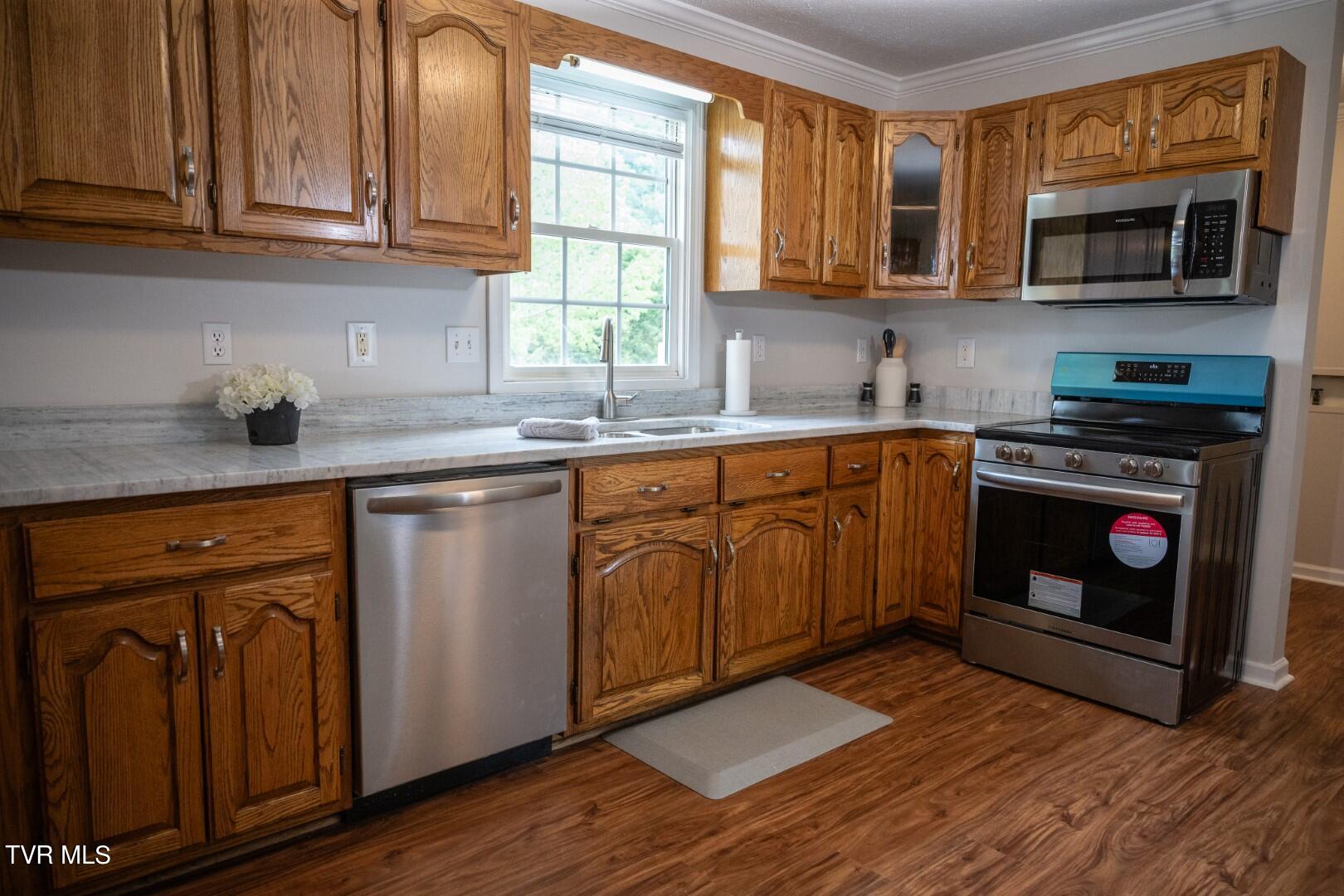 1466 Broad Street Elizabethton, TN 37643 - Photo 39 of 111 1466 Broad Street-39 (Large)