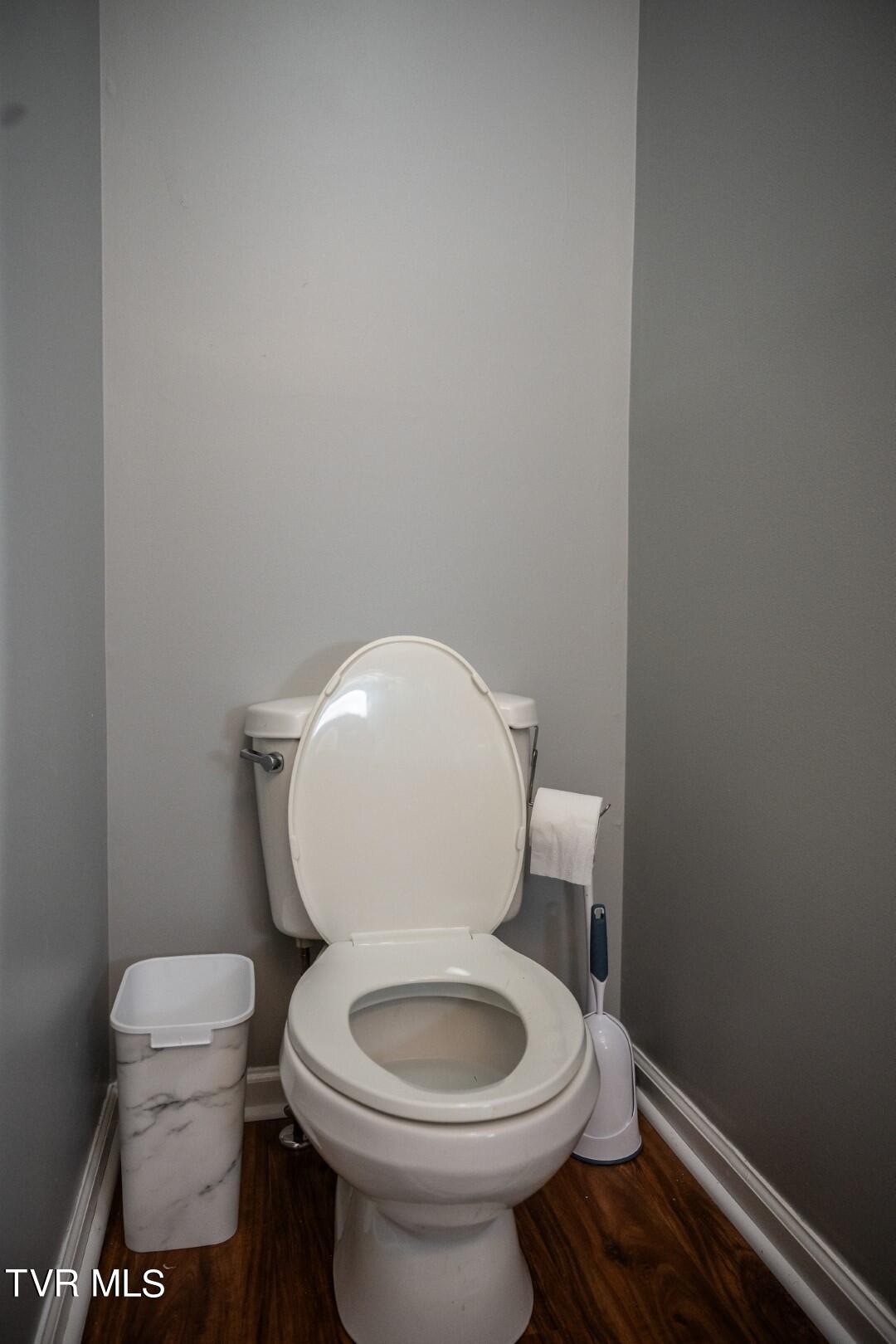 1466 Broad Street Elizabethton, TN 37643 - Photo 50 of 111 1466 Broad Street-52 (Large)