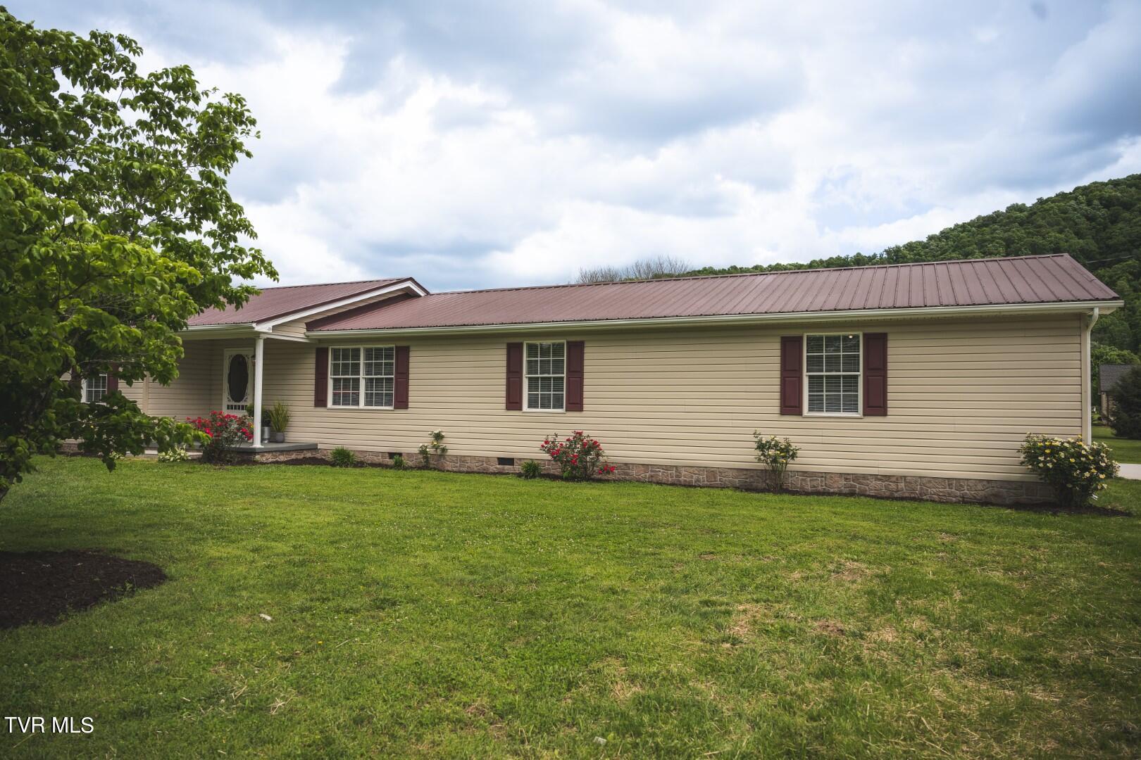 1466 Broad Street Elizabethton, TN 37643 - Photo 6 of 111 1466 Broad Street-9 (Large)