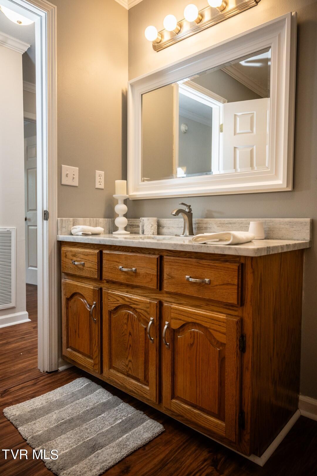 1466 Broad Street Elizabethton, TN 37643 - Photo 100 of 111 1466 Broad Street-102 (Large)