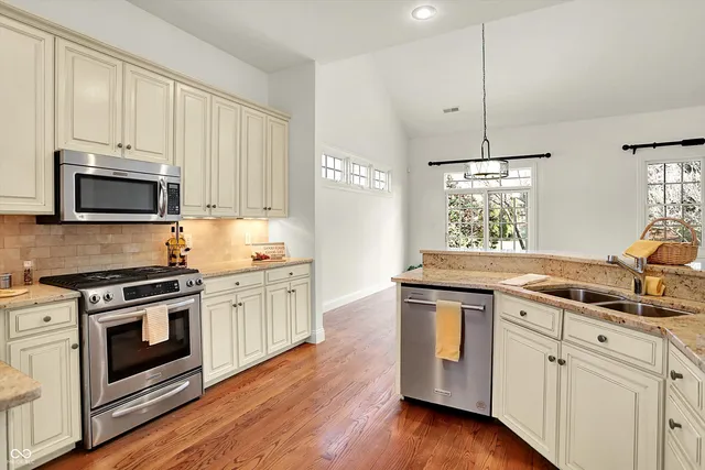 $579,900 | 2811 South Atlee Street, Bloomington, IN 47401