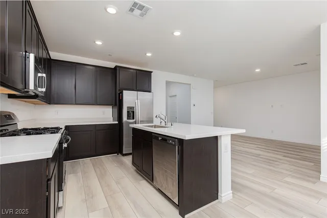 $2,096 | 2532 Vittora Pointe Street, Henderson, NV 89044