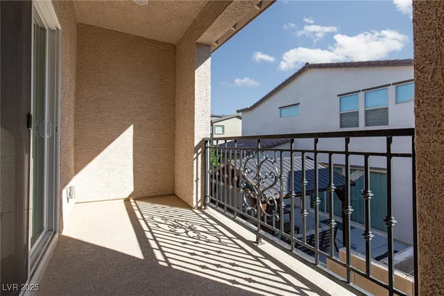 $2,096 | 2532 Vittora Pointe Street, Henderson, NV 89044