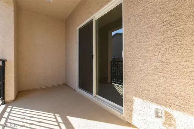 $2,096 | 2532 Vittora Pointe Street, Henderson, NV 89044