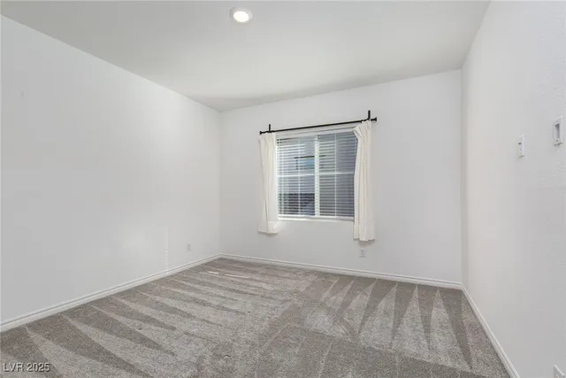 $2,096 | 2532 Vittora Pointe Street, Henderson, NV 89044