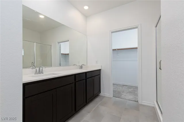 $2,096 | 2532 Vittora Pointe Street, Henderson, NV 89044