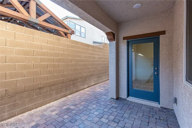 $2,096 | 2532 Vittora Pointe Street, Henderson, NV 89044