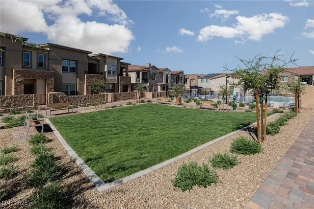 $2,096 | 2532 Vittora Pointe Street, Henderson, NV 89044