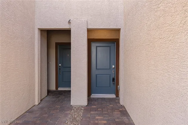 $2,096 | 2532 Vittora Pointe Street, Henderson, NV 89044