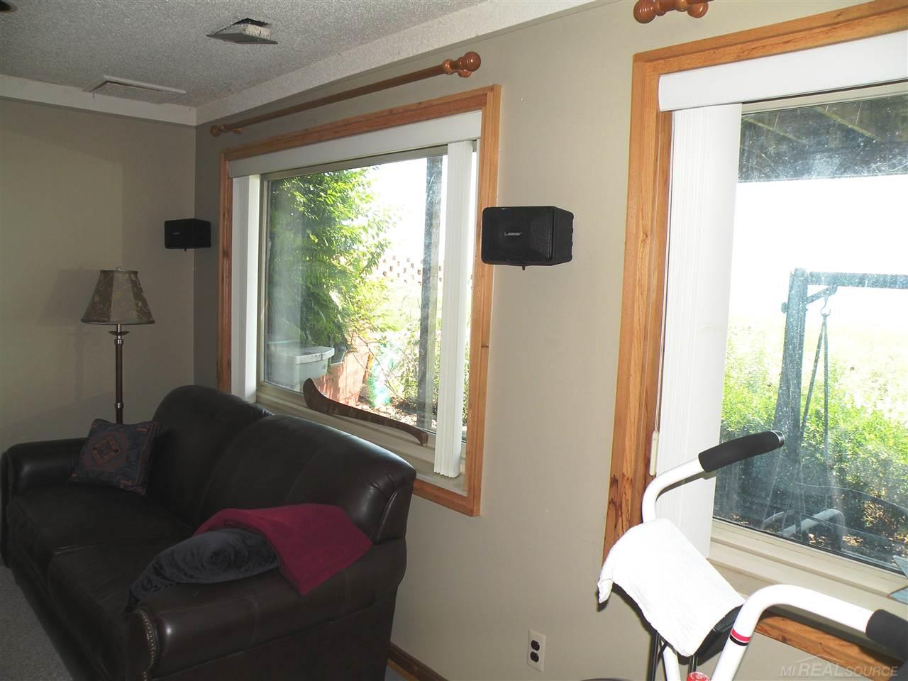4440 North Lakeshore Road Deckerville, MI 48427 - Photo 38 of 52 50049752-37.JPG