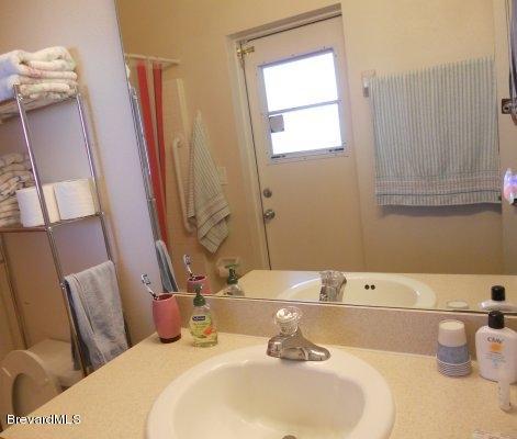 340 Trier Road Northwest Palm Bay, FL 32907 - Photo 16 of 17 TREIR GUEST BATH