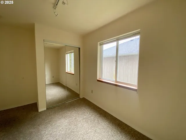 $349,000 | 405 South Wahanna Road, Seaside, OR 97138