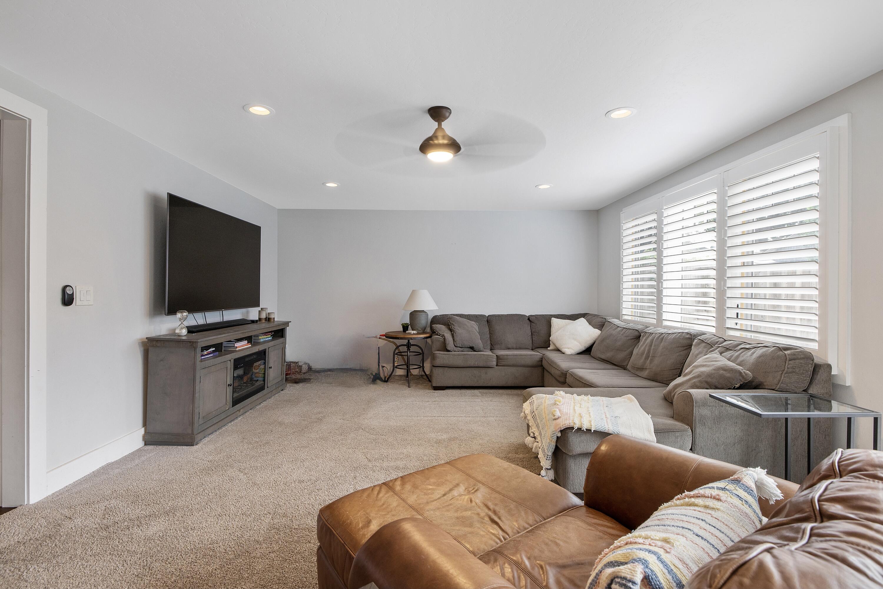 441 South E Street Exeter, CA 93221 - Photo 22 of 51 713A7622