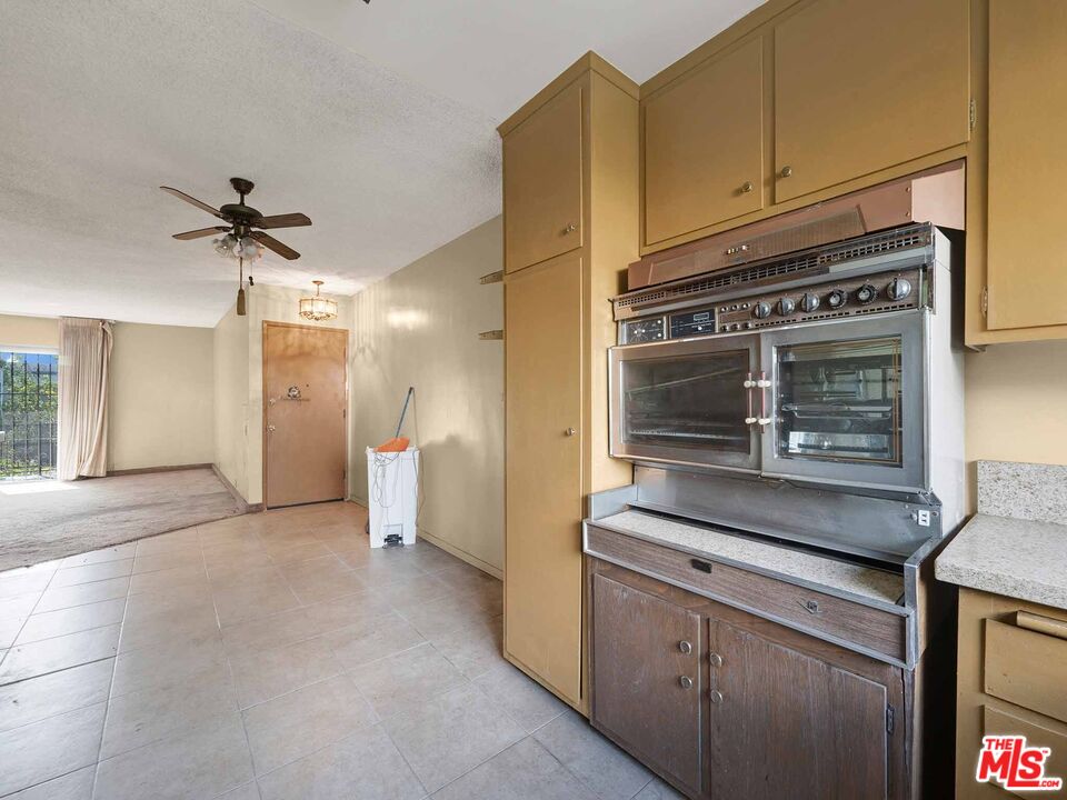 3166 South Sepulveda Boulevard, Unit 22 Los Angeles, CA 90034 - Photo 17 of 27