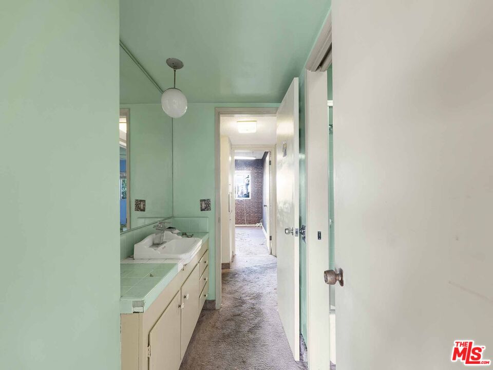 3166 South Sepulveda Boulevard, Unit 22 Los Angeles, CA 90034 - Photo 18 of 27