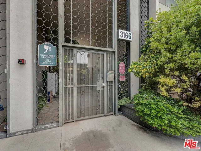 $575,000 | 3166 South Sepulveda Boulevard, Unit 22, Los Angeles, CA 90034