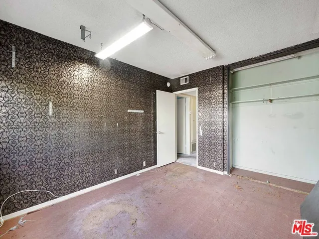 $575,000 | 3166 South Sepulveda Boulevard, Unit 22, Los Angeles, CA 90034