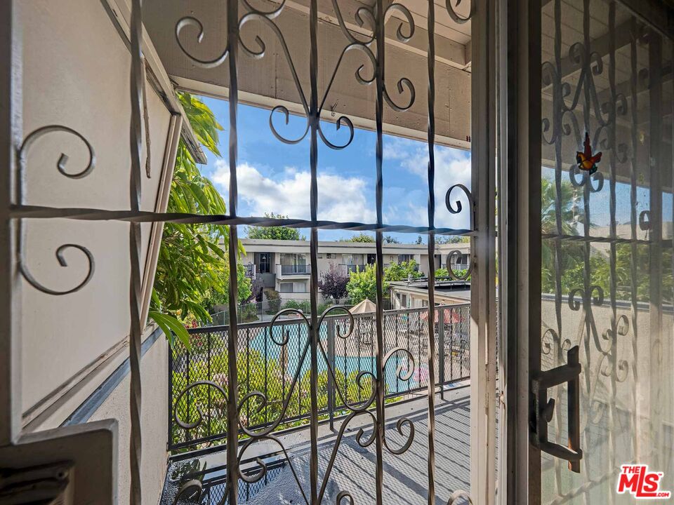 3166 South Sepulveda Boulevard, Unit 22 Los Angeles, CA 90034 - Photo 26 of 27