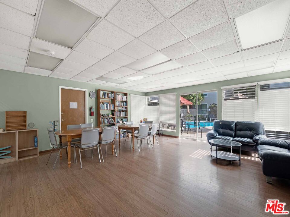 3166 South Sepulveda Boulevard, Unit 22 Los Angeles, CA 90034 - Photo 4 of 27