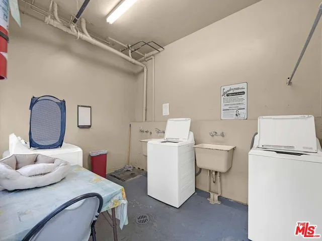 $575,000 | 3166 South Sepulveda Boulevard, Unit 22, Los Angeles, CA 90034