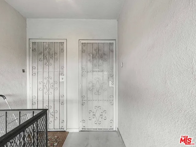 $575,000 | 3166 South Sepulveda Boulevard, Unit 22, Los Angeles, CA 90034