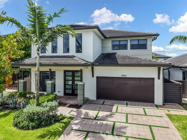 $7,200 | 8900 Northwest 161st Terrace, Miami Lakes, FL 33018